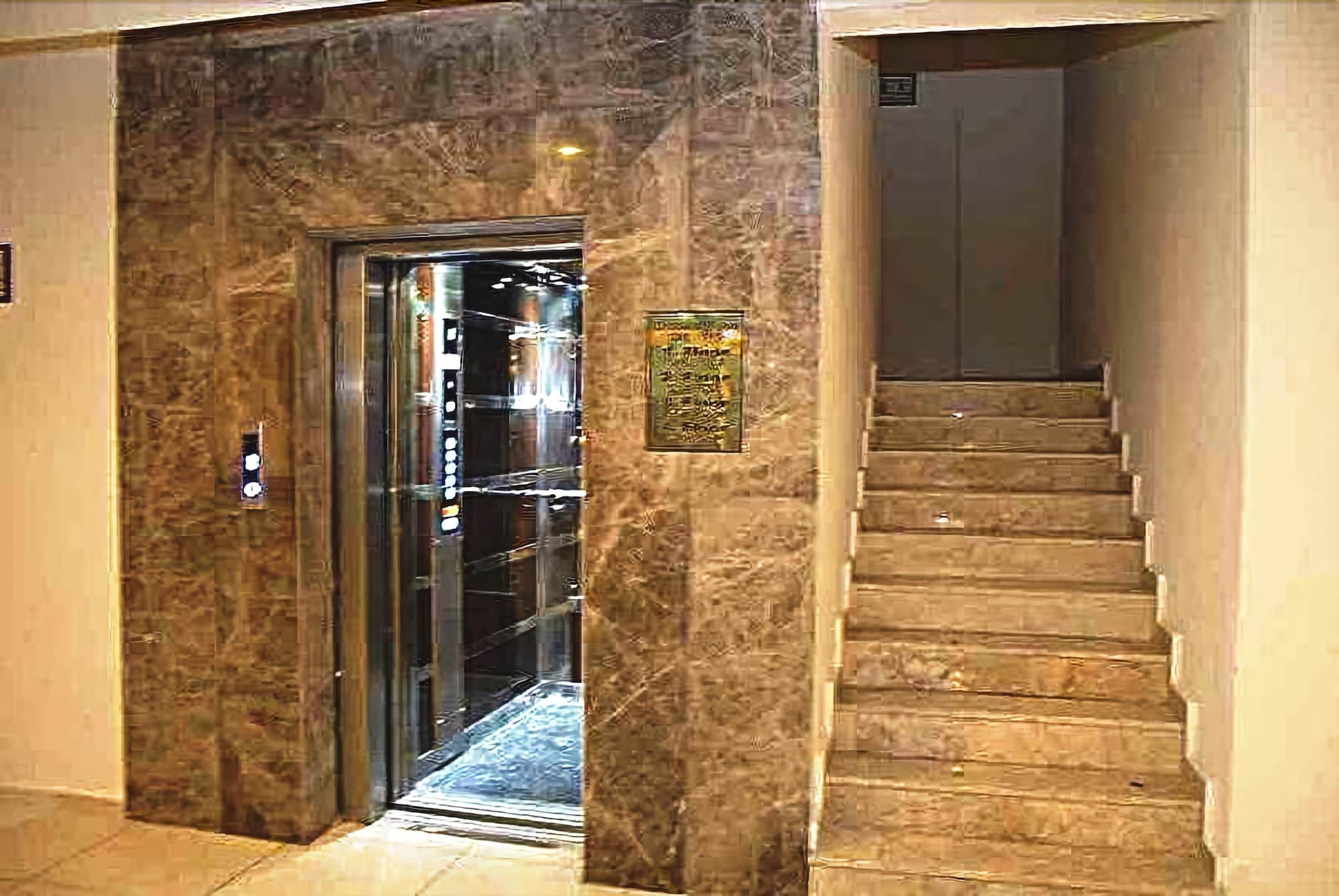 Monna Roza Beach Resort Hotel Torbalı Exterior foto